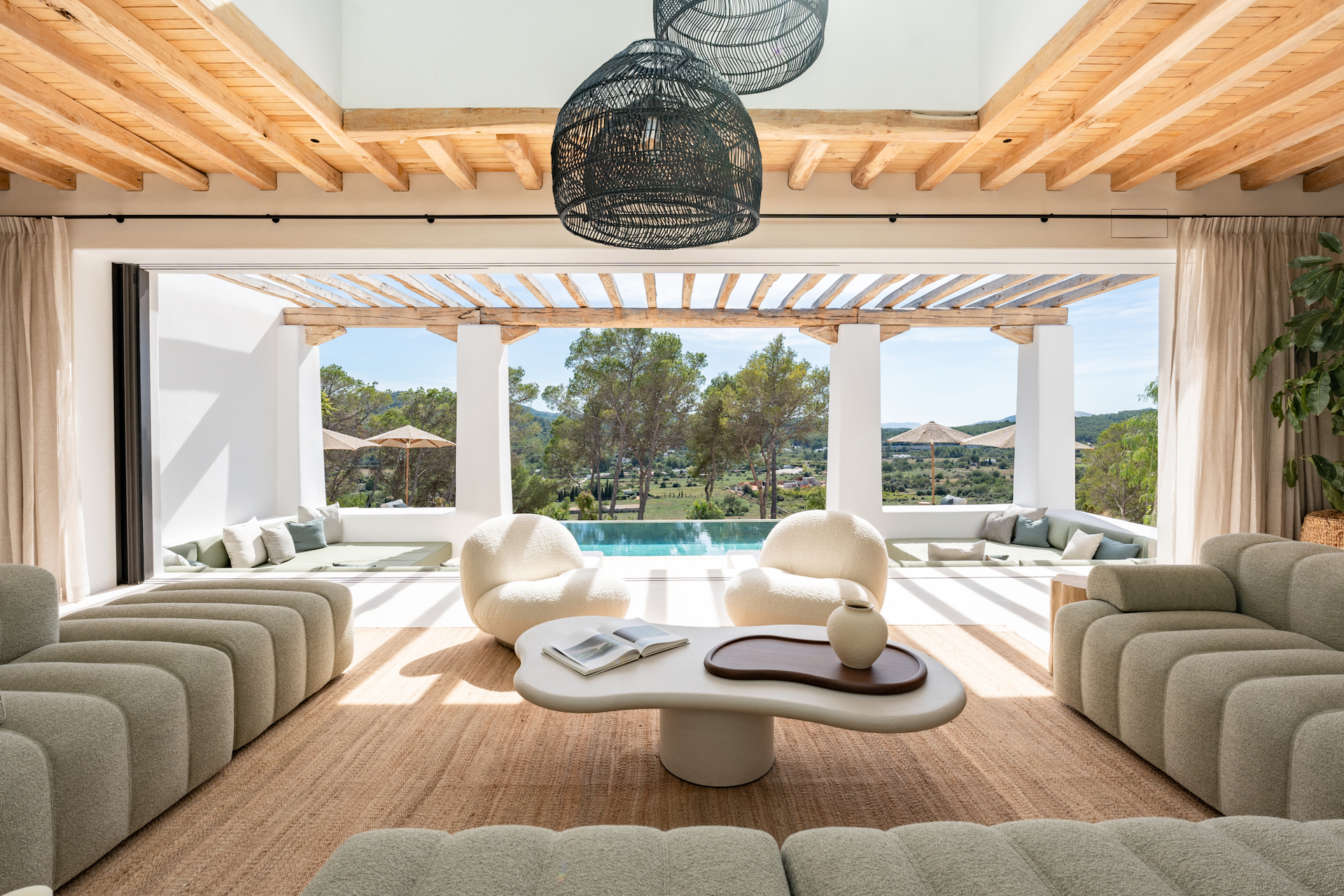 Resa Estates finca blakstad te koop vastgoed Ibiza pool and living space.jpg